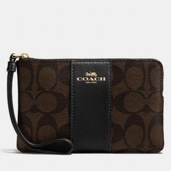 Coach Handbags - Coach Corner Zip Signature Wristlet